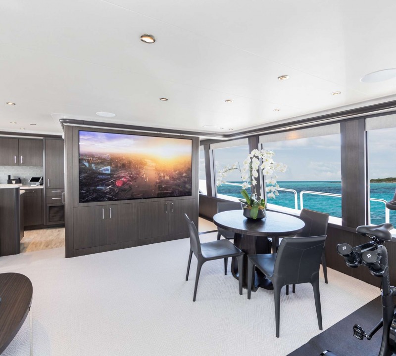 MEMENTO VIVERE Yacht Charter Details, Westport CHARTERWORLD Luxury